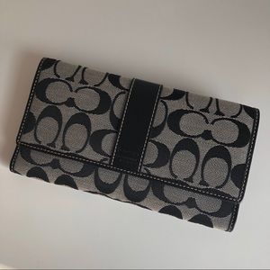 Small Coach Clutch/Wallet